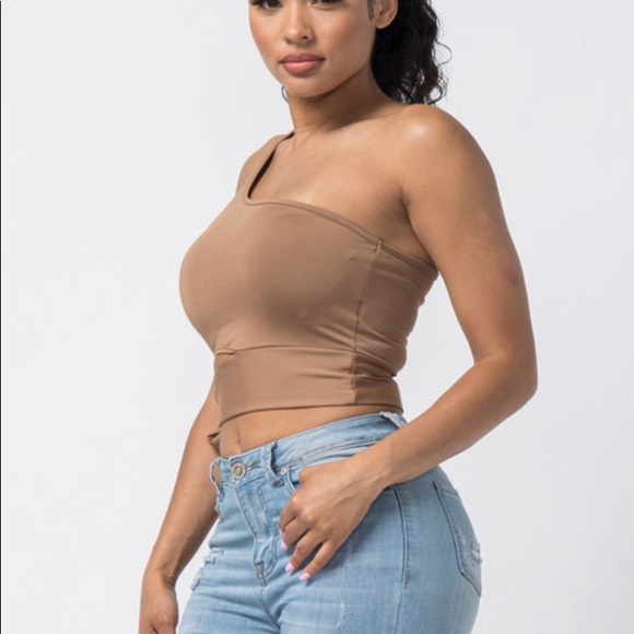 Tops - Nude Crop